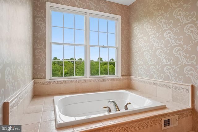 1 BAKER WAY, Pennington, NJ 08534