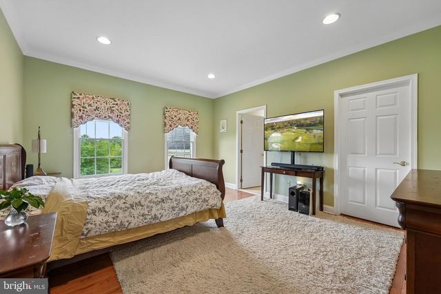 1 BAKER WAY, Pennington, NJ 08534