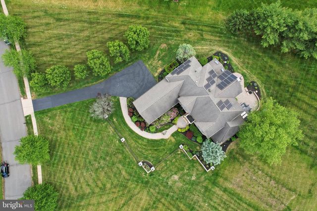 1 BAKER WAY, Pennington, NJ 08534