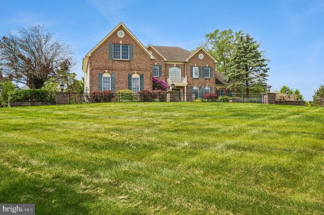 1 BAKER WAY, Pennington, NJ 08534