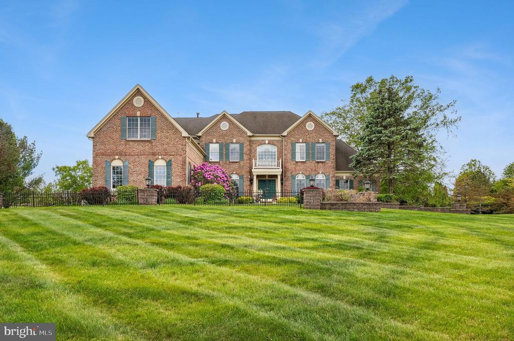 1 BAKER WAY, Pennington, NJ 08534