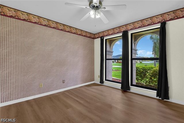 534 SE 32nd TER, Cape Coral, FL 33904