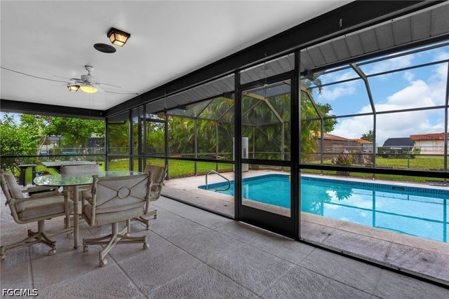 534 SE 32nd TER, Cape Coral, FL 33904