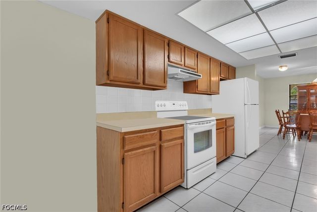 534 SE 32nd TER, Cape Coral, FL 33904