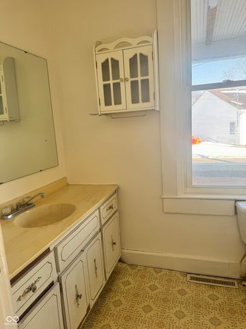 598 Johnson Avenue, Franklin, IN 46131