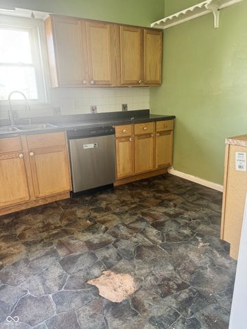 598 Johnson Avenue, Franklin, IN 46131