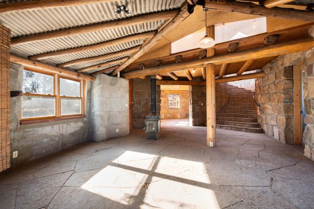 61 Entrada De Cibola, Tijeras, NM 87059