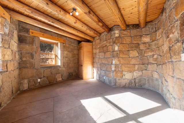 61 Entrada De Cibola, Tijeras, NM 87059