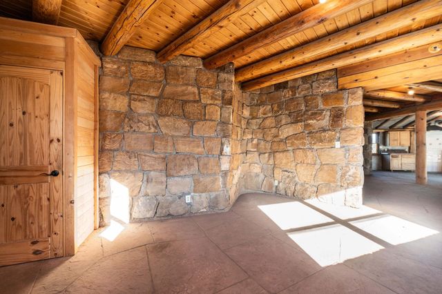 61 Entrada De Cibola, Tijeras, NM 87059