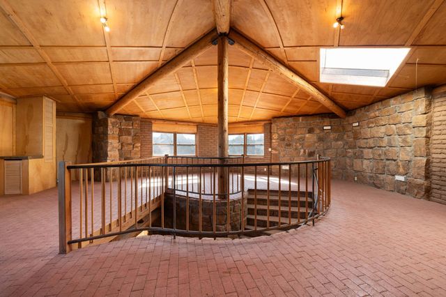 61 Entrada De Cibola, Tijeras, NM 87059