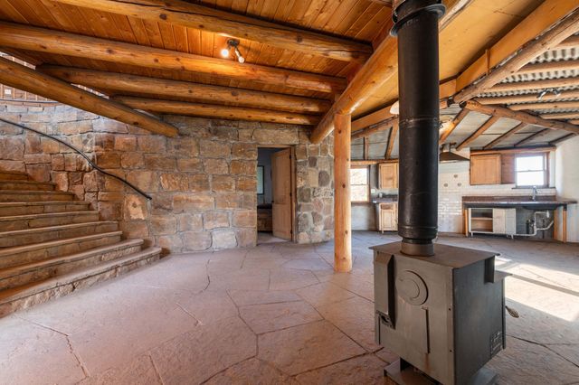 61 Entrada De Cibola, Tijeras, NM 87059