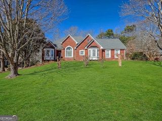 1236 Oakwood Place, Loganville, GA 30052