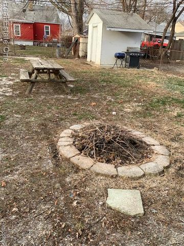 1825 Oconnor Avenue, Lincoln Park, MI 48146