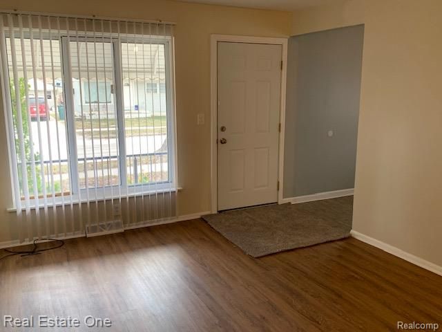 1825 Oconnor Avenue, Lincoln Park, MI 48146