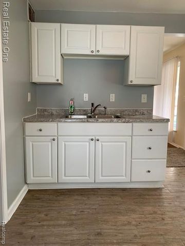 1825 Oconnor Avenue, Lincoln Park, MI 48146