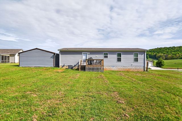 156 Falls View Rd, Sparta, TN 38583