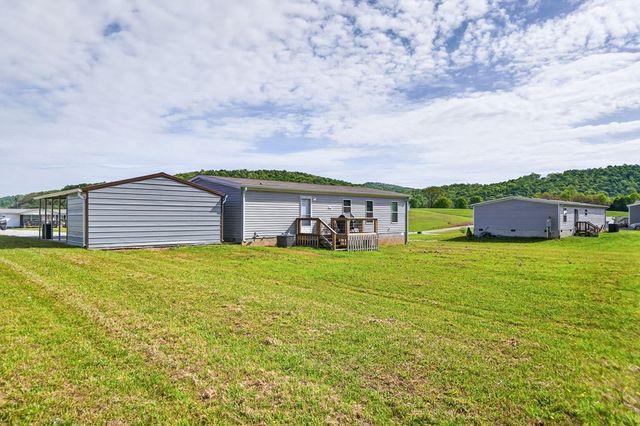 156 Falls View Rd, Sparta, TN 38583
