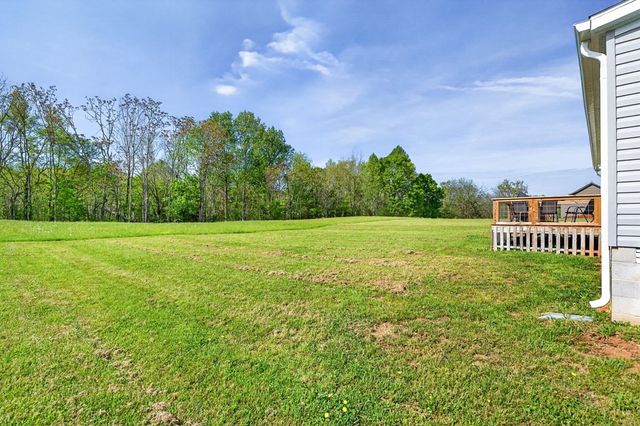 156 Falls View Rd, Sparta, TN 38583