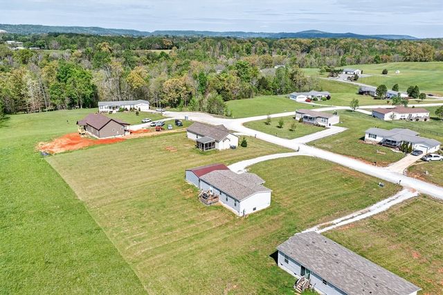 156 Falls View Rd, Sparta, TN 38583