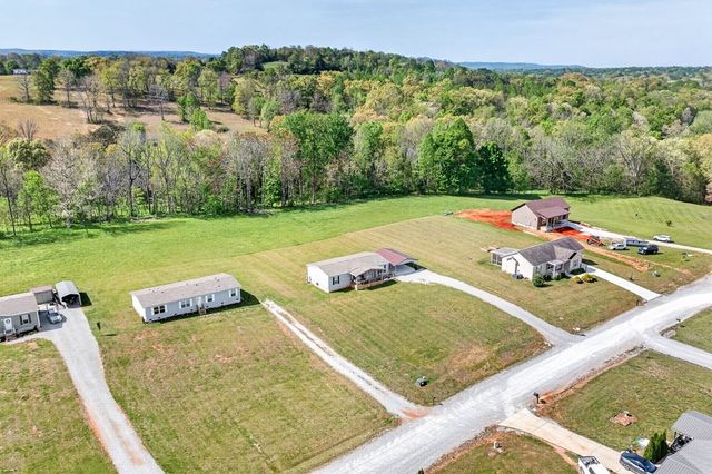 156 Falls View Rd, Sparta, TN 38583