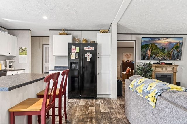 156 Falls View Rd, Sparta, TN 38583