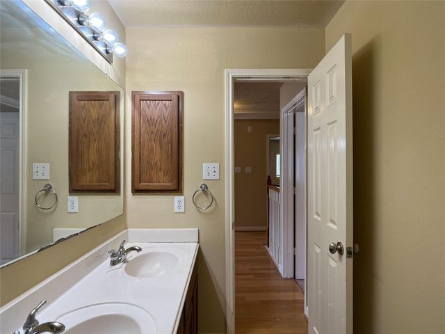 11827 Edenstone Drive, Cypress, TX 77429