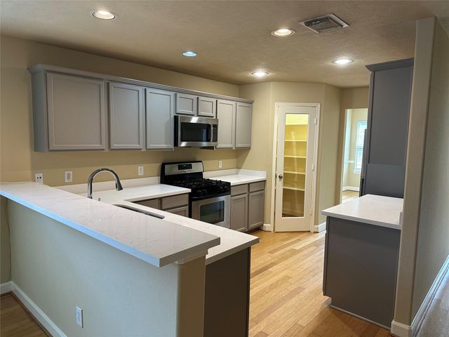 11827 Edenstone Drive, Cypress, TX 77429