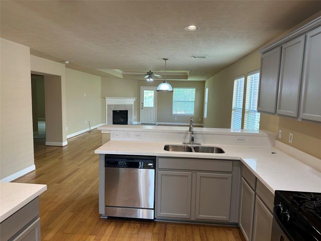 11827 Edenstone Drive, Cypress, TX 77429