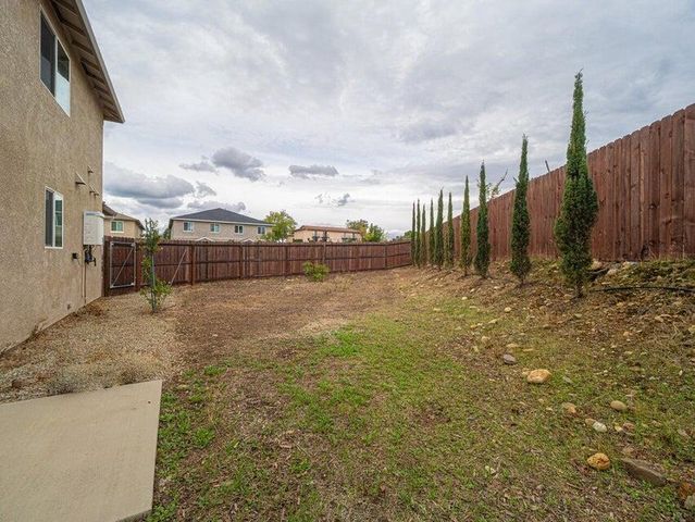 856 Mission De Oro Drive, Redding, CA 96003