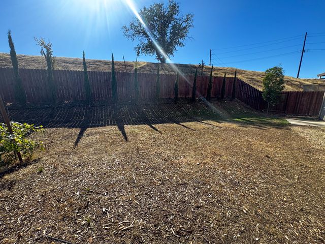 856 Mission De Oro Drive, Redding, CA 96003