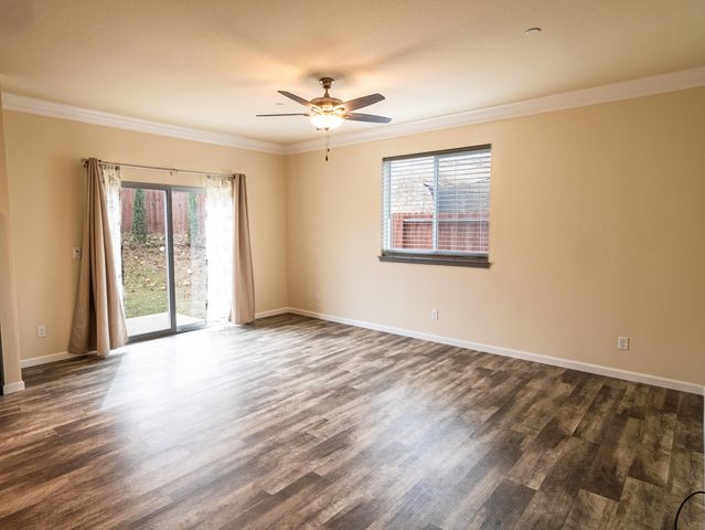 856 Mission De Oro Drive, Redding, CA 96003