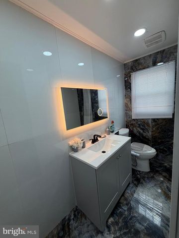 711 VETERANS HWY, Bristol, PA 19007