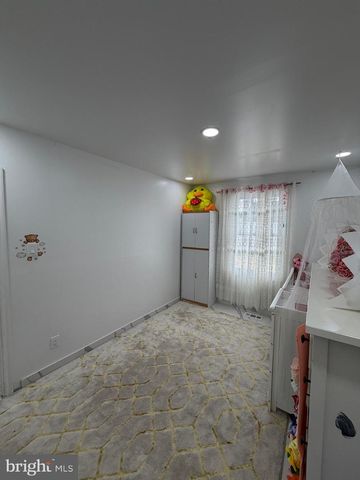 711 VETERANS HWY, Bristol, PA 19007