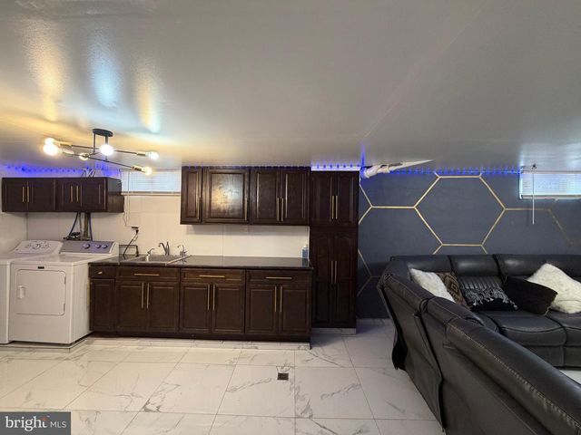 711 VETERANS HWY, Bristol, PA 19007