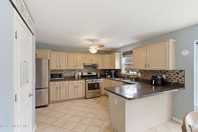 1017 3rd Avenue, Toms River, NJ 08757
