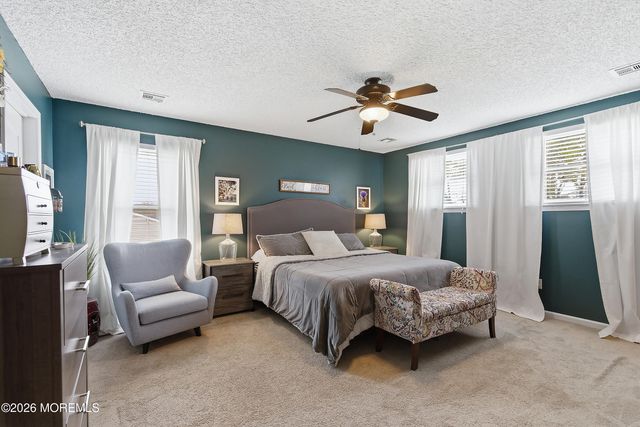 1017 3rd Avenue, Toms River, NJ 08757