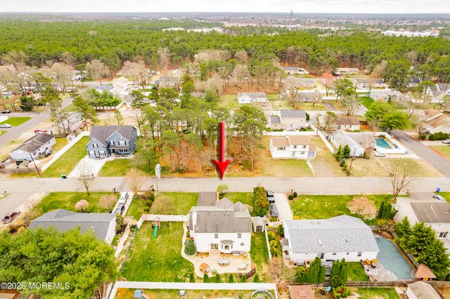 1017 3rd Avenue, Toms River, NJ 08757