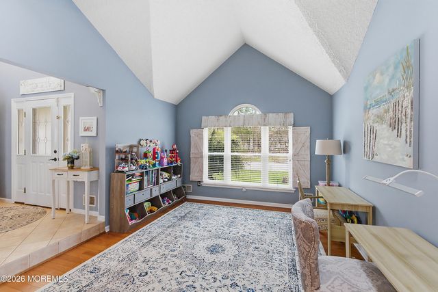 1017 3rd Avenue, Toms River, NJ 08757