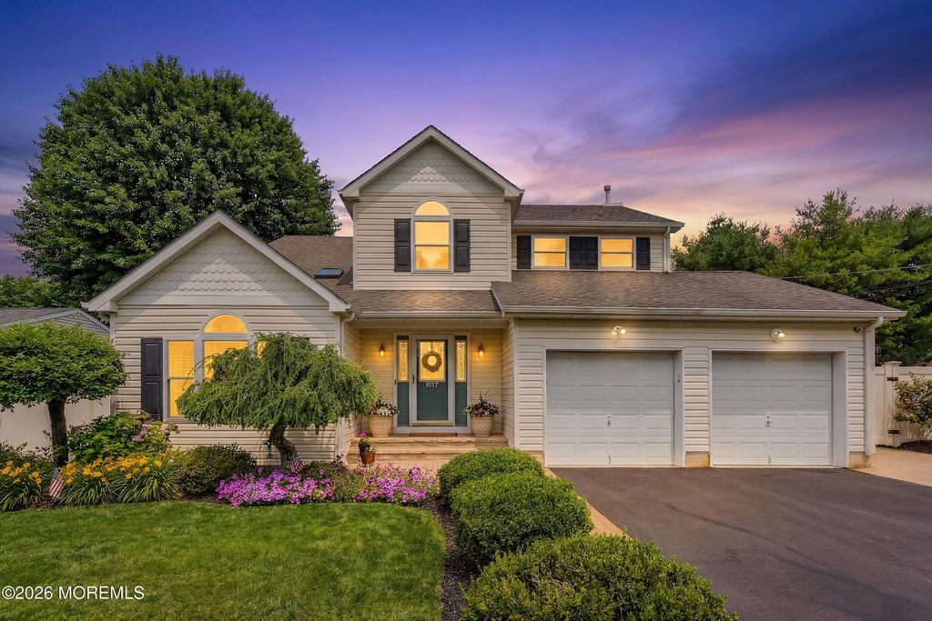 1017 3rd Avenue, Toms River, NJ 08757