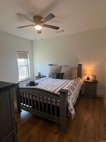 196 Blackjack Road, Greenbrier, AR 72058