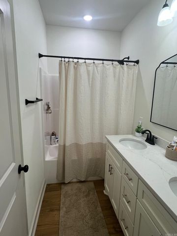 196 Blackjack Road, Greenbrier, AR 72058