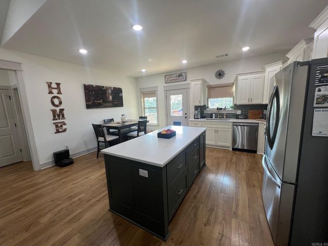 196 Blackjack Road, Greenbrier, AR 72058