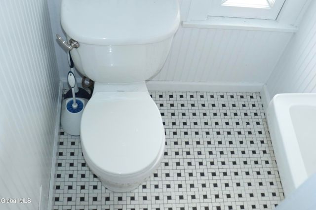 647 New Scotland Avenue, Albany, NY 12208