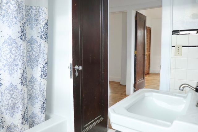 647 New Scotland Avenue, Albany, NY 12208