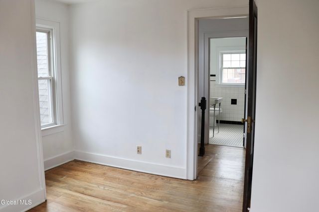 647 New Scotland Avenue, Albany, NY 12208