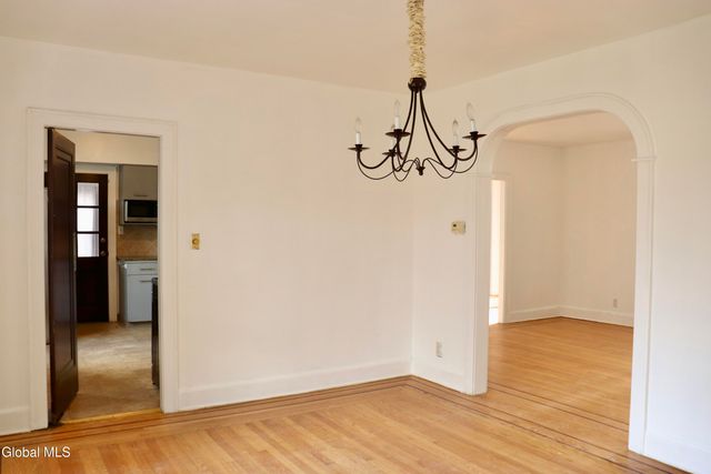 647 New Scotland Avenue, Albany, NY 12208