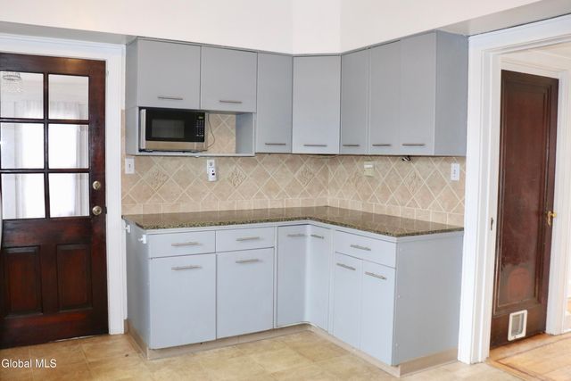 647 New Scotland Avenue, Albany, NY 12208