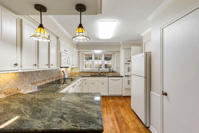 13711 Crickett Hollow Drive, Houston, TX 77069