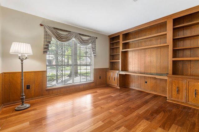 13711 Crickett Hollow Drive, Houston, TX 77069