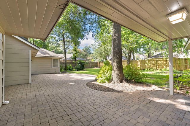 13711 Crickett Hollow Drive, Houston, TX 77069